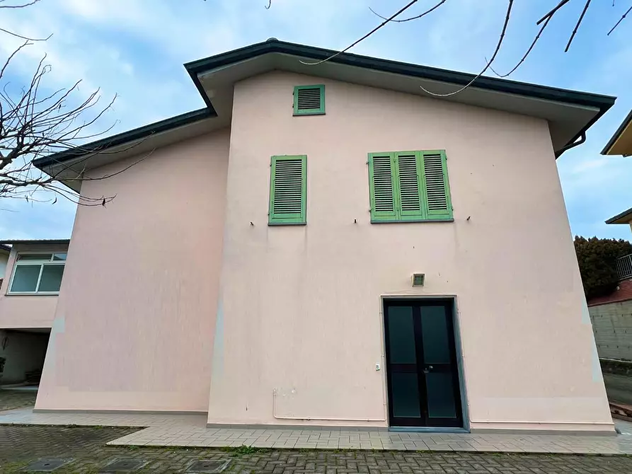 Immagine 6 di Villa in vendita  a Cerreto Guidi