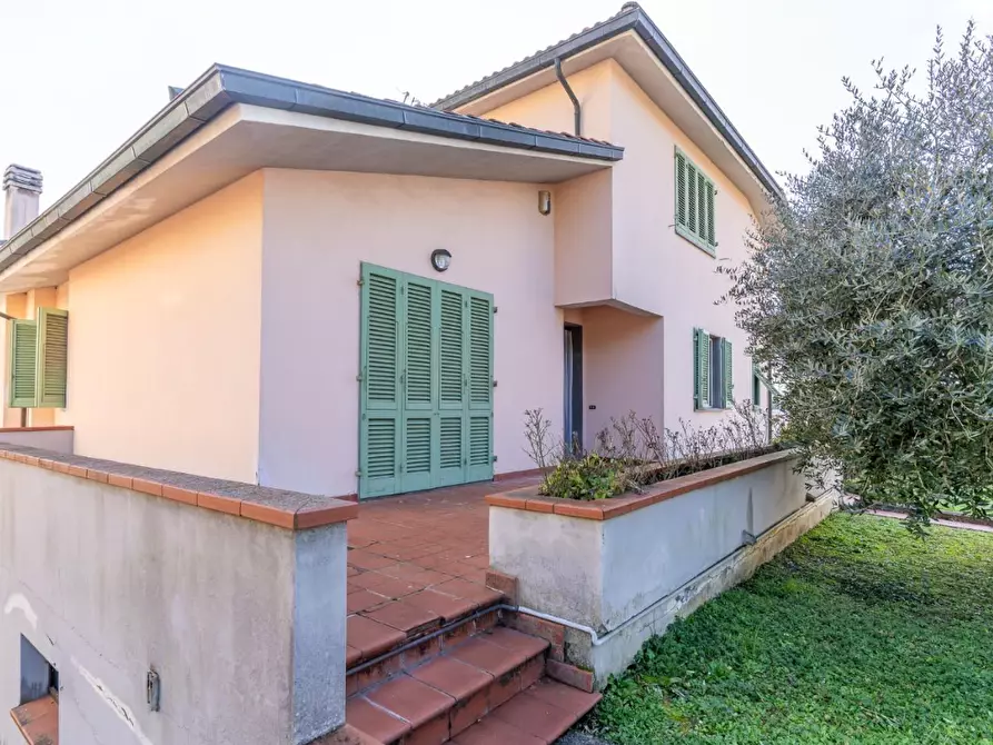 Immagine 7 di Villa in vendita  a Cerreto Guidi