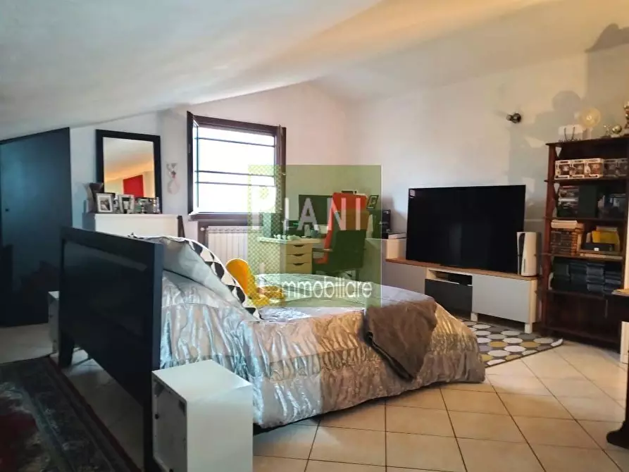 Immagine 15 di Terratetto in vendita  a Rosignano Marittimo