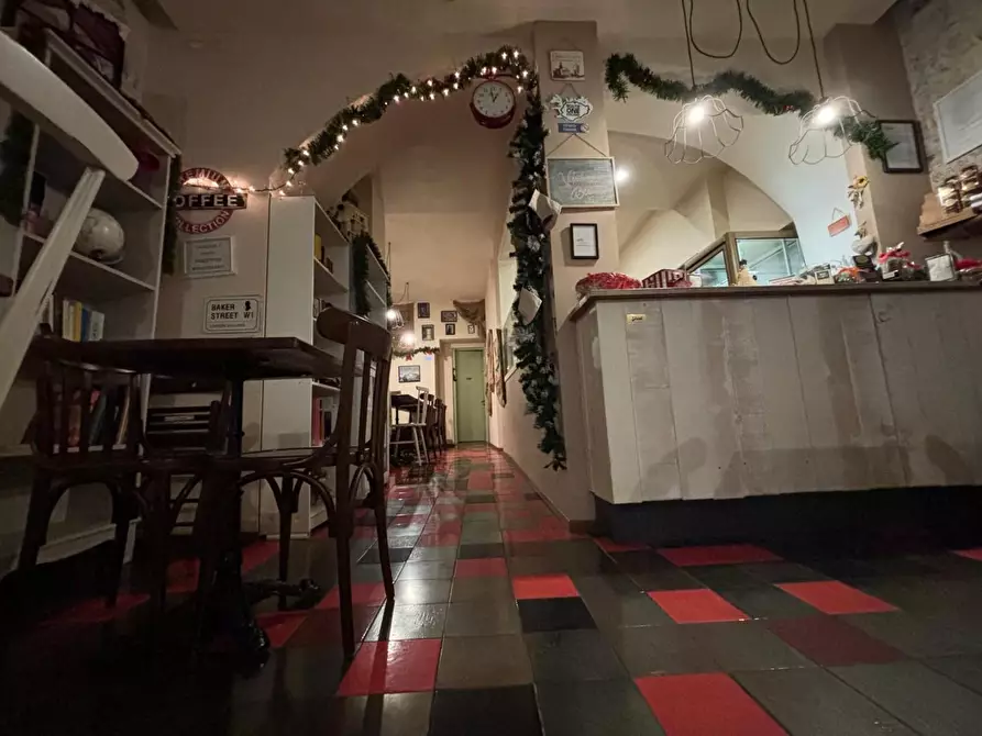 Immagine 8 di Attività commerciale in vendita  a Empoli