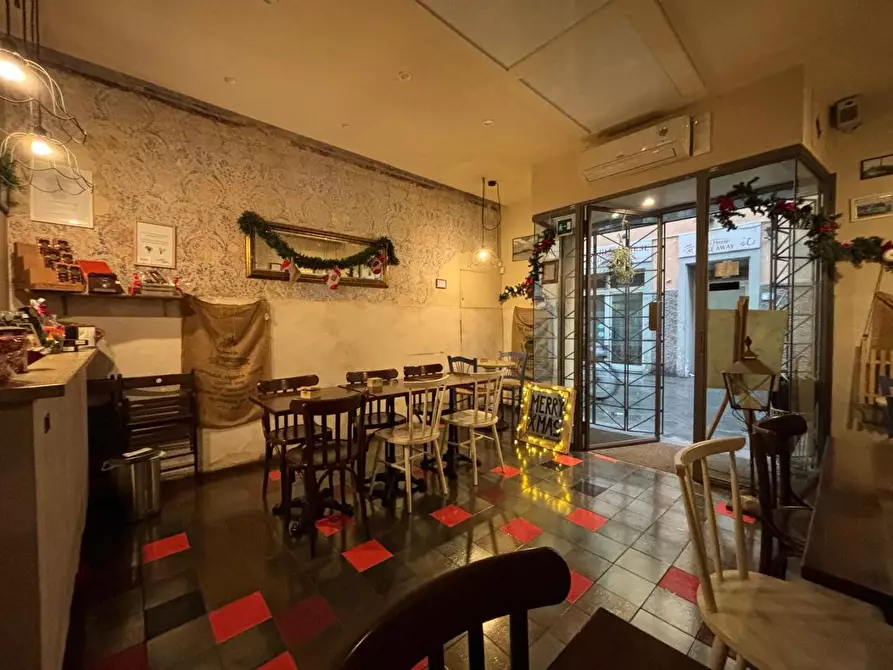 Immagine 14 di Attività commerciale in vendita  a Empoli