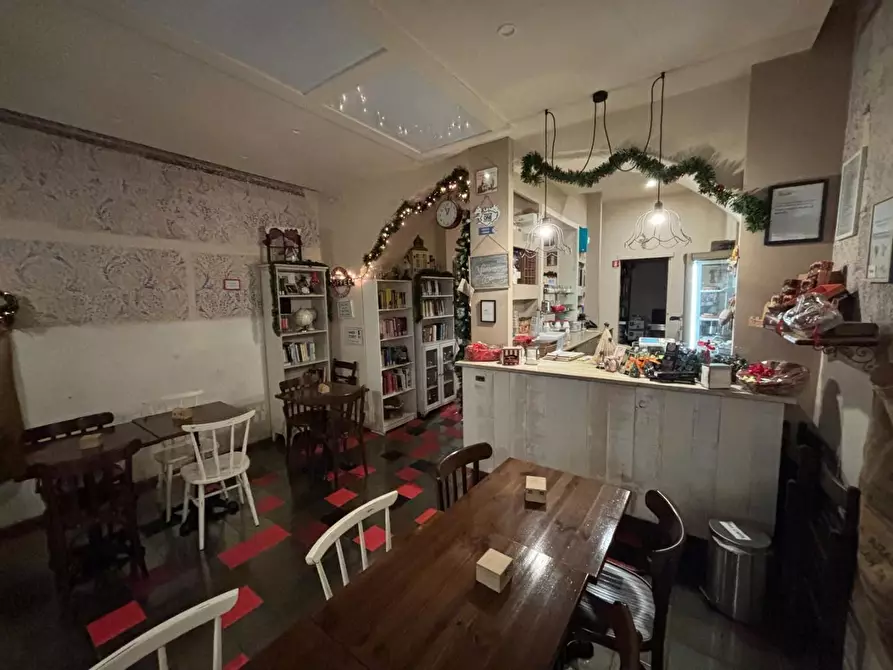 Immagine 5 di Attività commerciale in vendita  a Empoli