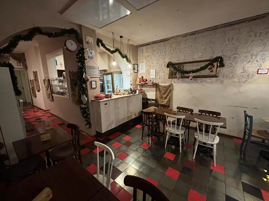 Immagine 6 di Attività commerciale in vendita  a Empoli