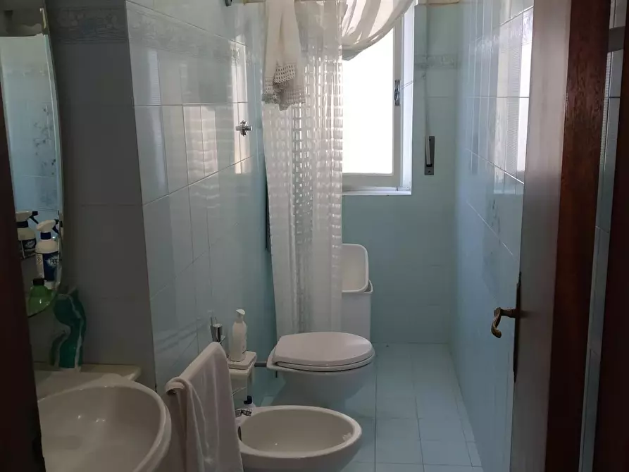 Immagine 5 di Appartamento in vendita  a Livorno