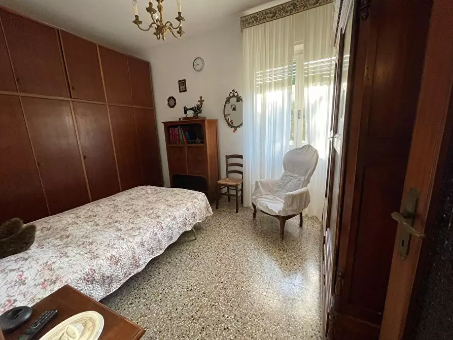 Immagine 4 di Appartamento in vendita  a Livorno