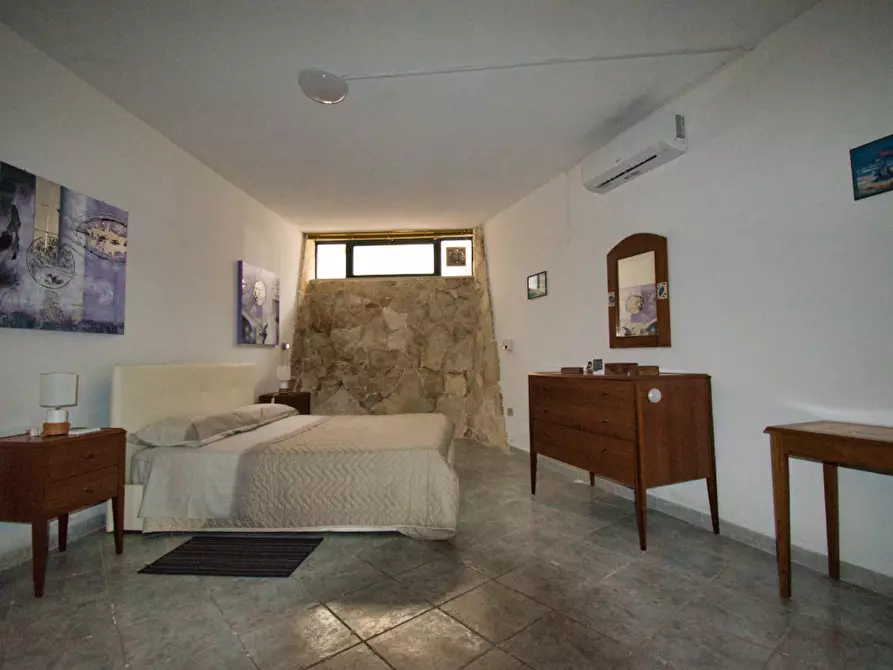 Immagine 19 di Villa in vendita  a Galatone