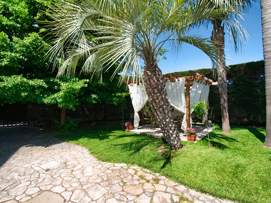 Immagine 27 di Villa in vendita  a Galatone