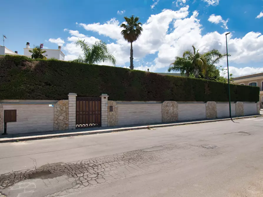 Immagine 34 di Villa in vendita  a Galatone