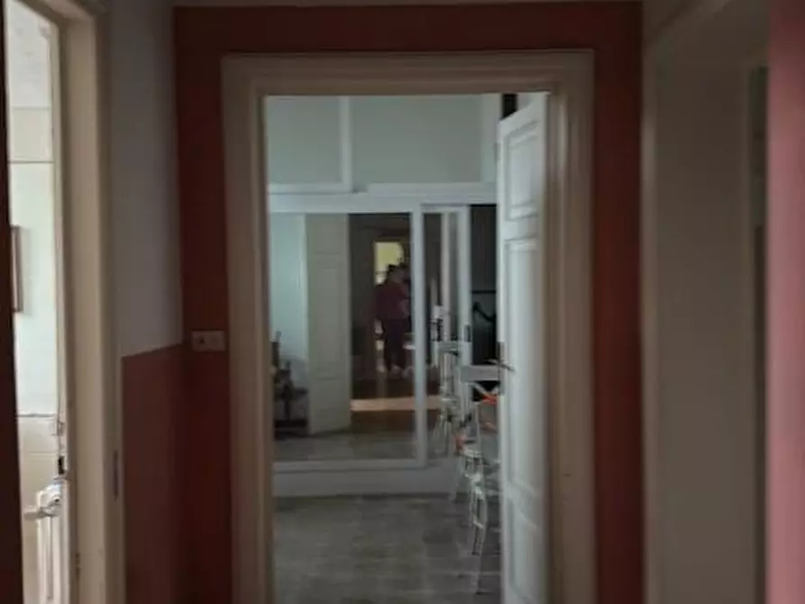 Immagine 6 di Villa in vendita  a Carrara