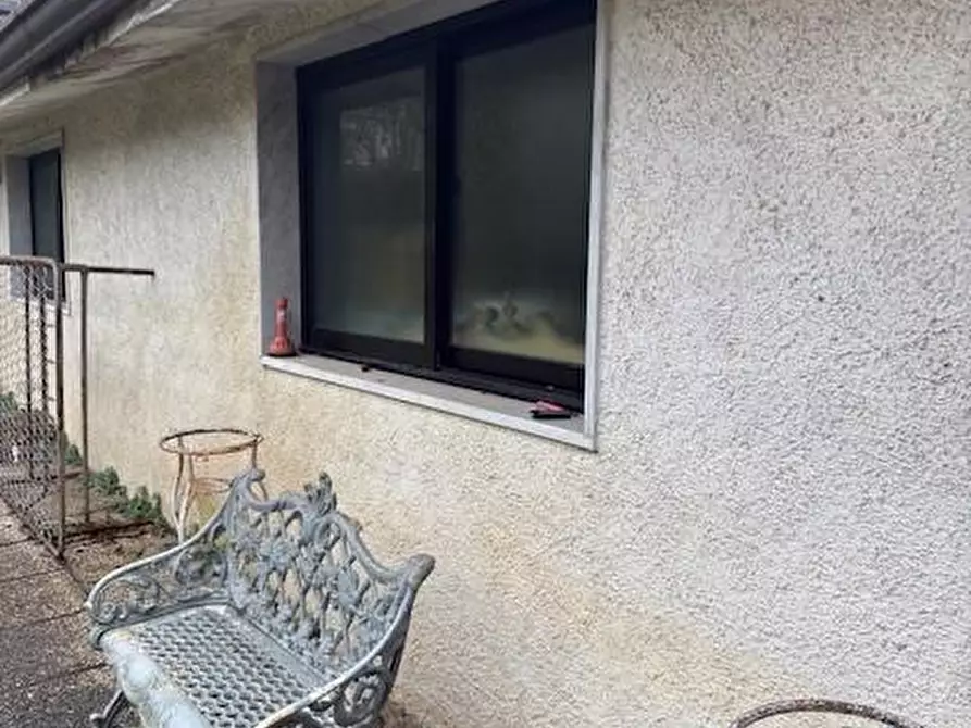 Immagine 8 di Villa in vendita  a Carrara