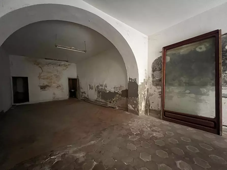 Immagine 9 di Magazzino in vendita  a Fucecchio