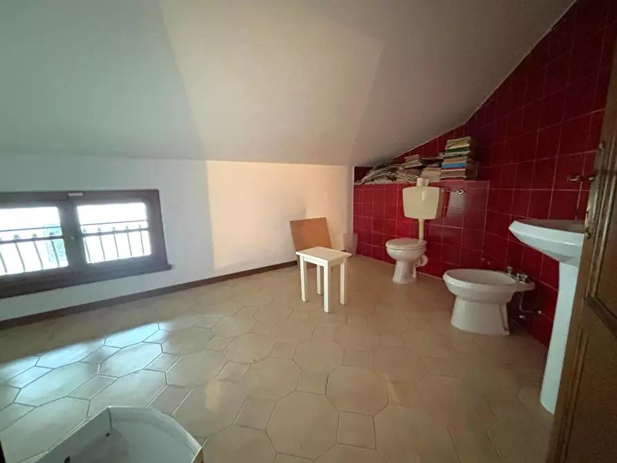 Immagine 27 di Villa in vendita  a Camaiore