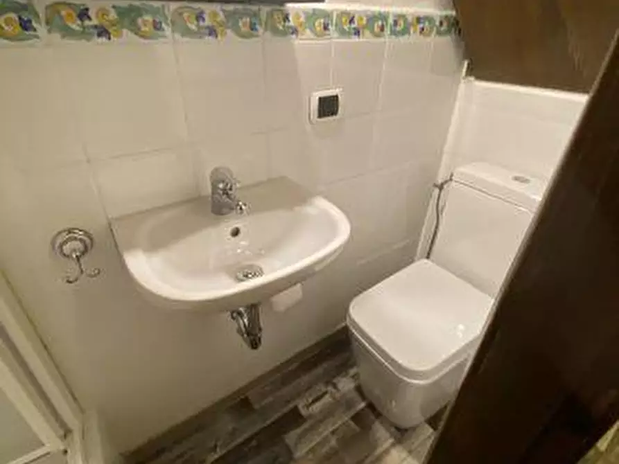 Immagine 6 di Appartamento in vendita  a Lerici