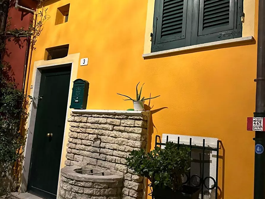 Immagine 12 di Appartamento in vendita  a Lerici