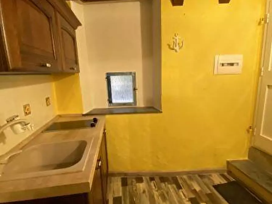 Immagine 28 di Appartamento in vendita  a Lerici