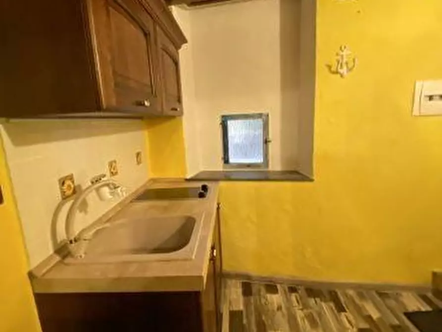 Immagine 24 di Appartamento in vendita  a Lerici