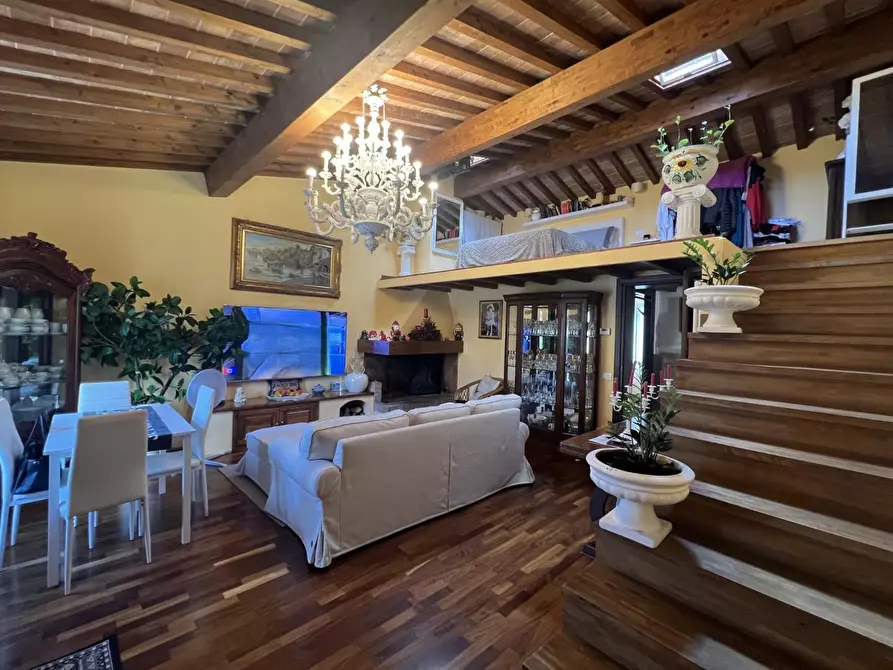 Immagine 1 di Appartamento in vendita  a Pisa