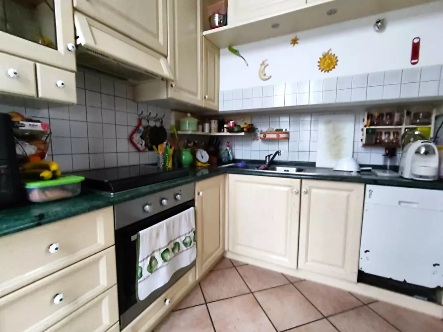 Immagine 5 di Appartamento in vendita  a Seravezza