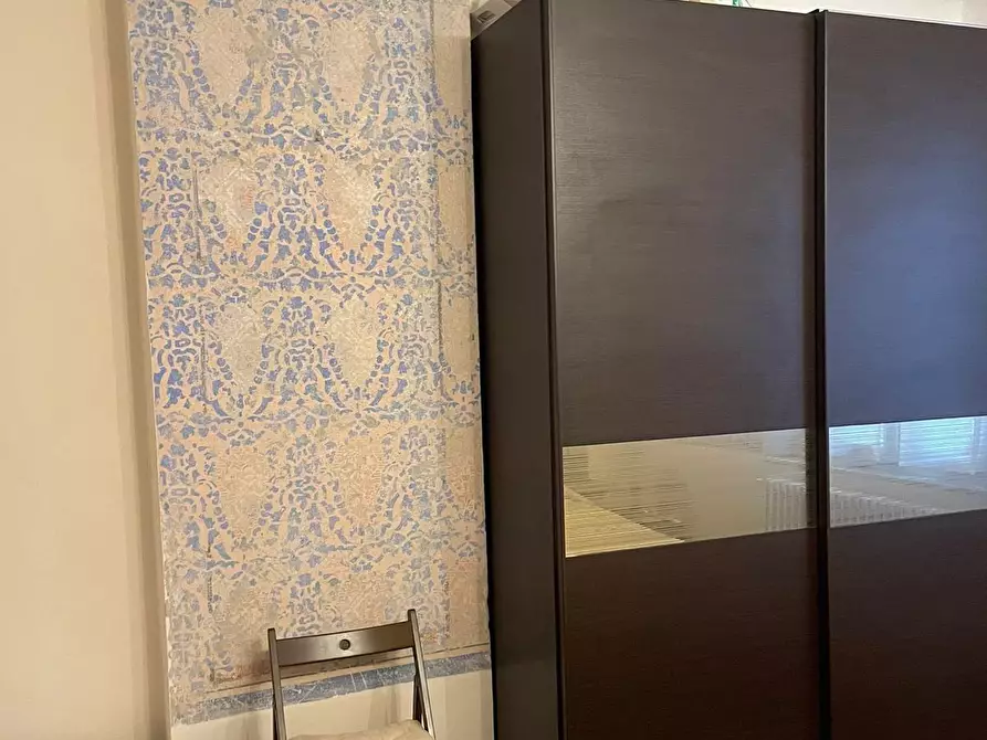 Immagine 11 di Appartamento in vendita  a Lucca