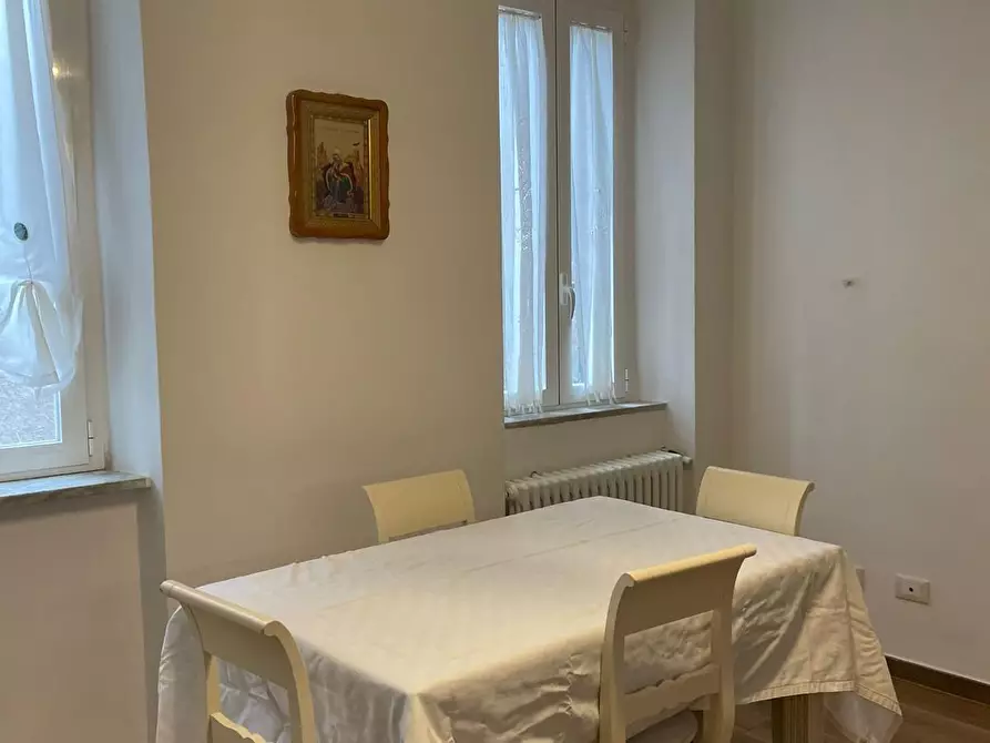 Immagine 6 di Appartamento in vendita  a Lucca