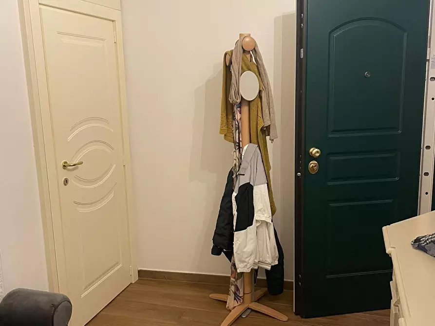 Immagine 8 di Appartamento in vendita  a Lucca