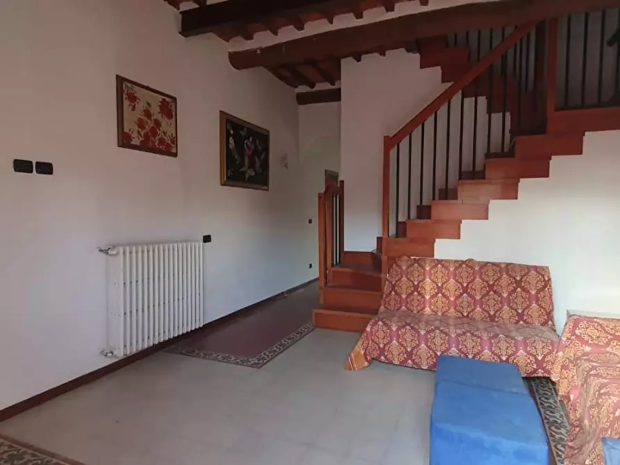 Immagine 36 di Terratetto in vendita  a Lucca