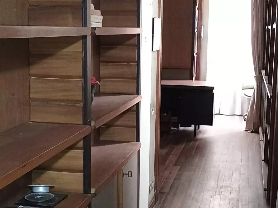 Immagine 30 di Appartamento in vendita  a Viareggio