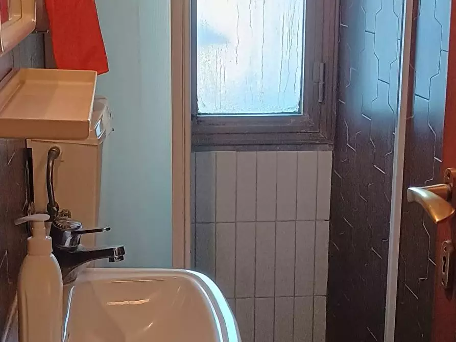 Immagine 32 di Appartamento in vendita  a Viareggio