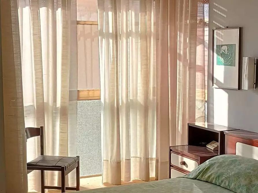 Immagine 4 di Appartamento in vendita  a Viareggio