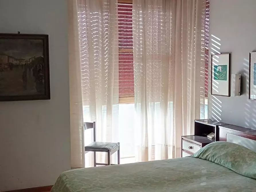 Immagine 16 di Appartamento in vendita  a Viareggio