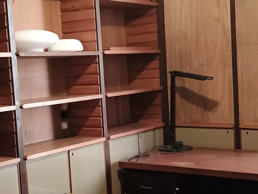 Immagine 24 di Appartamento in vendita  a Viareggio