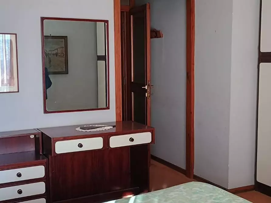 Immagine 20 di Appartamento in vendita  a Viareggio