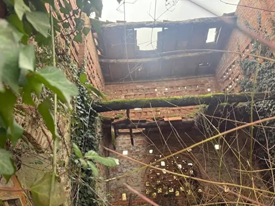 Immagine 5 di Deposito in vendita  a Santa Croce Sull'arno