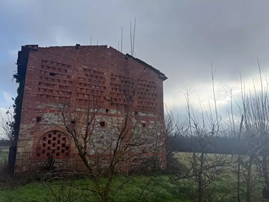 Immagine 2 di Deposito in vendita  a Santa Croce Sull'arno