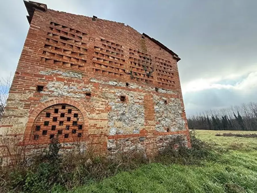 Immagine 8 di Deposito in vendita  a Santa Croce Sull'arno