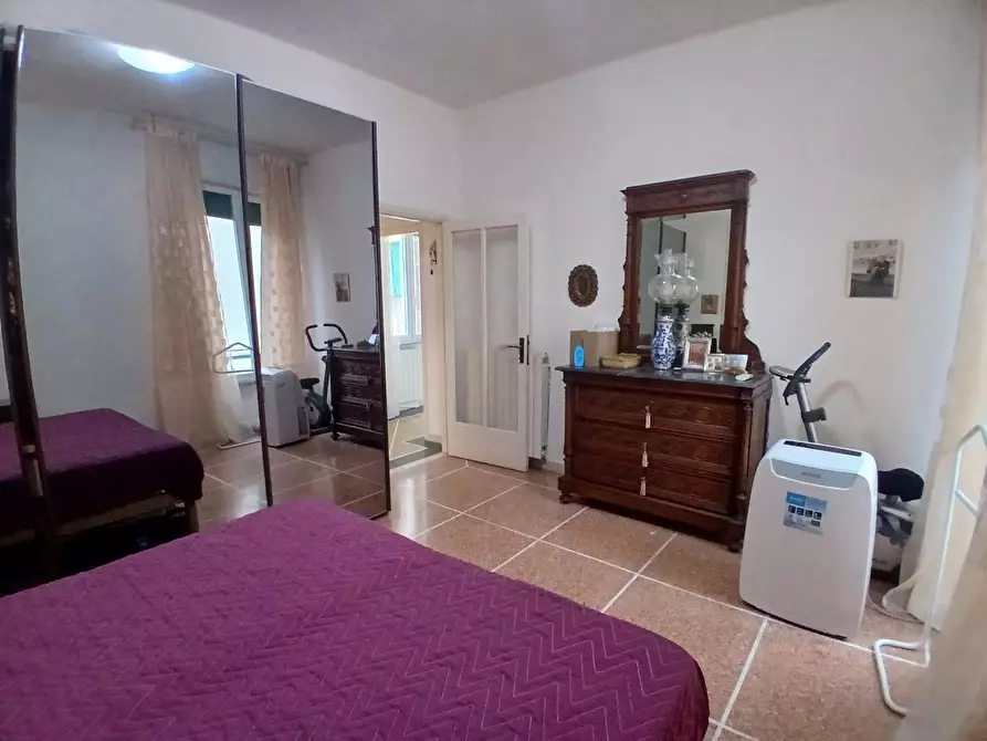 Immagine 22 di Appartamento in vendita  a Livorno