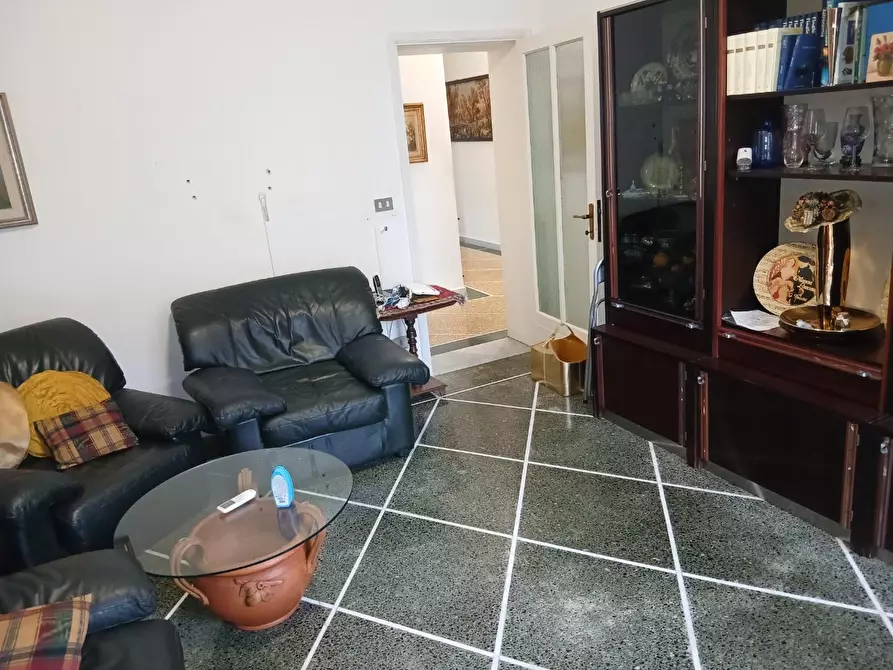 Immagine 4 di Appartamento in vendita  a Livorno