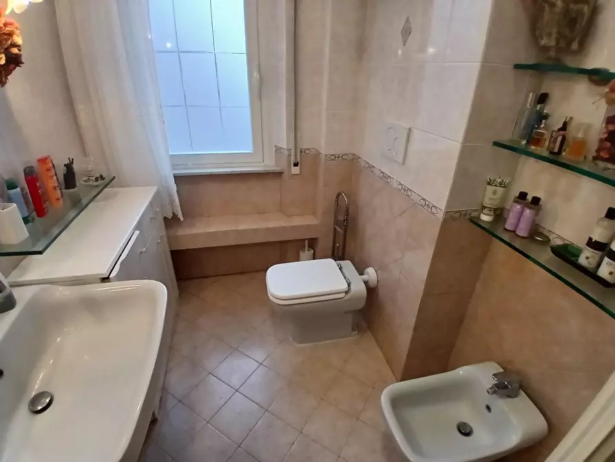 Immagine 26 di Appartamento in vendita  a Livorno