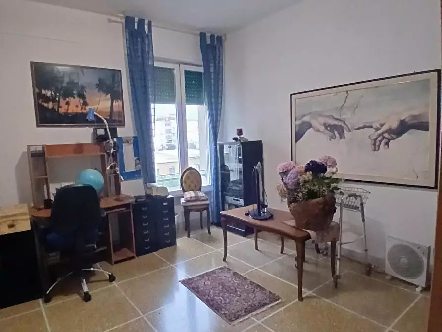 Immagine 17 di Appartamento in vendita  a Livorno