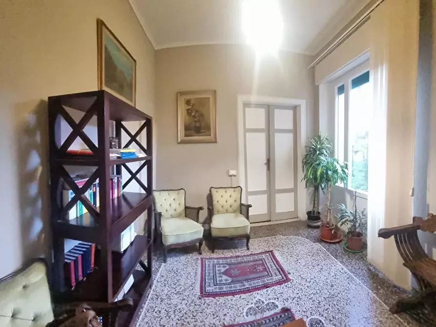 Immagine 2 di Appartamento in vendita  a Livorno