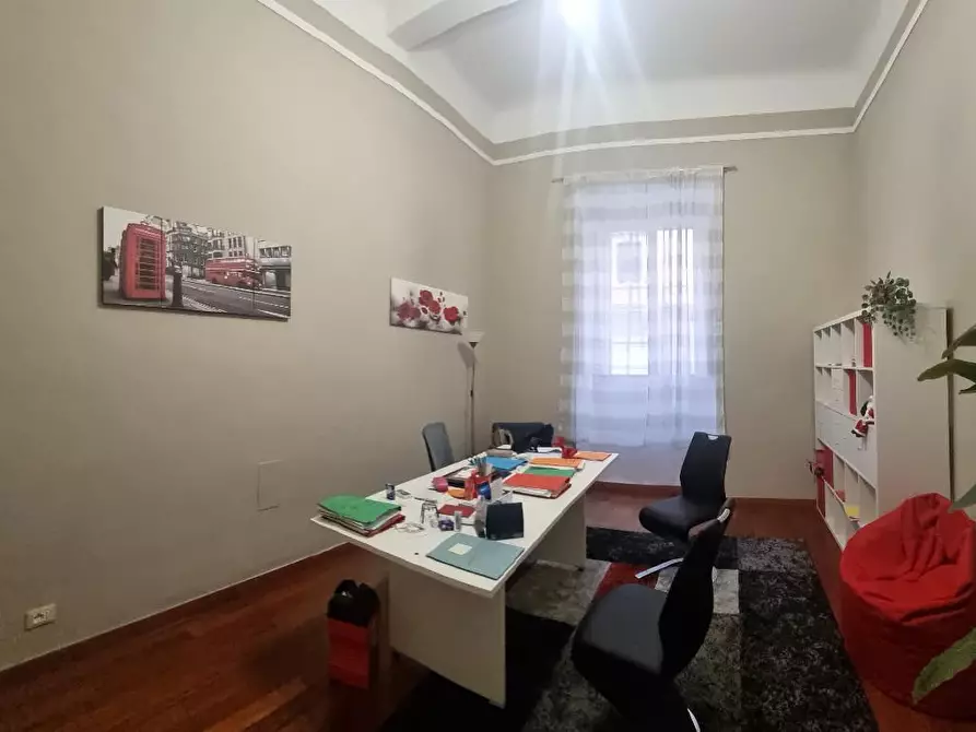 Immagine 11 di Appartamento in vendita  a Livorno