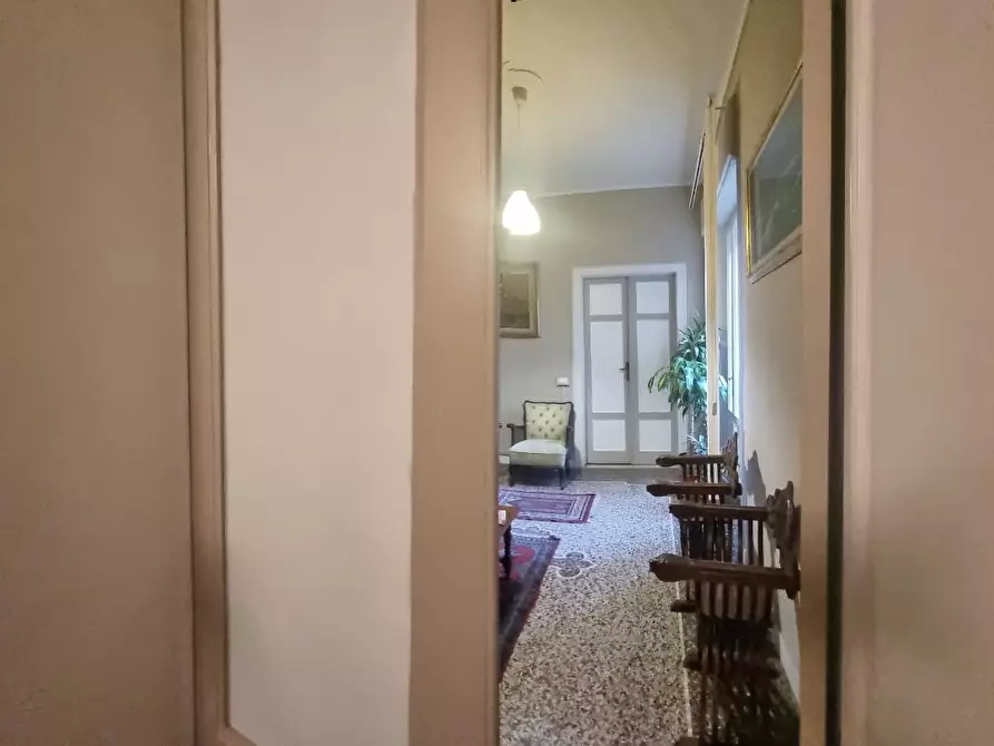 Immagine 3 di Appartamento in vendita  a Livorno