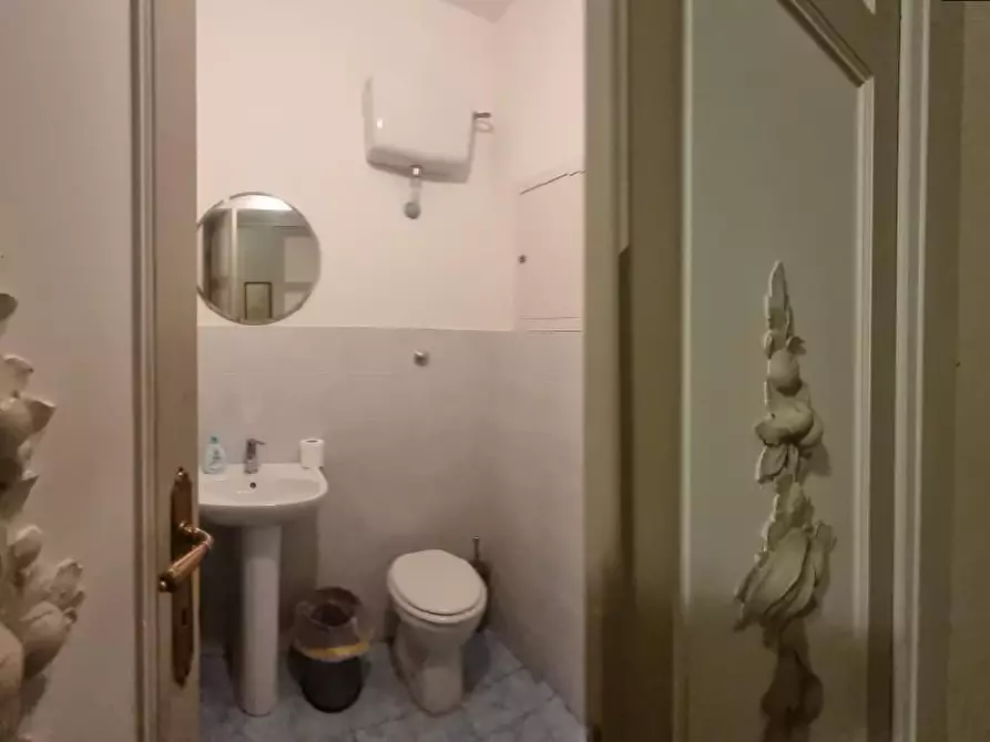 Immagine 15 di Appartamento in vendita  a Livorno