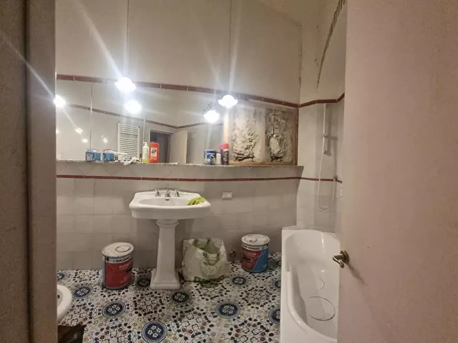 Immagine 21 di Appartamento in vendita  a Livorno