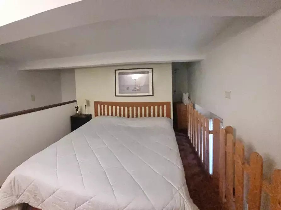 Immagine 38 di Appartamento in vendita  a Livorno