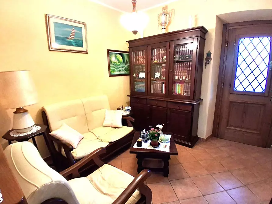 Immagine 13 di Casa semindipendente in vendita  a Capannori