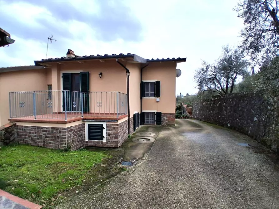 Immagine 2 di Casa semindipendente in vendita  a Capannori