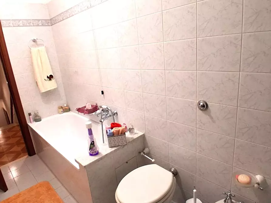 Immagine 20 di Casa semindipendente in vendita  a Capannori