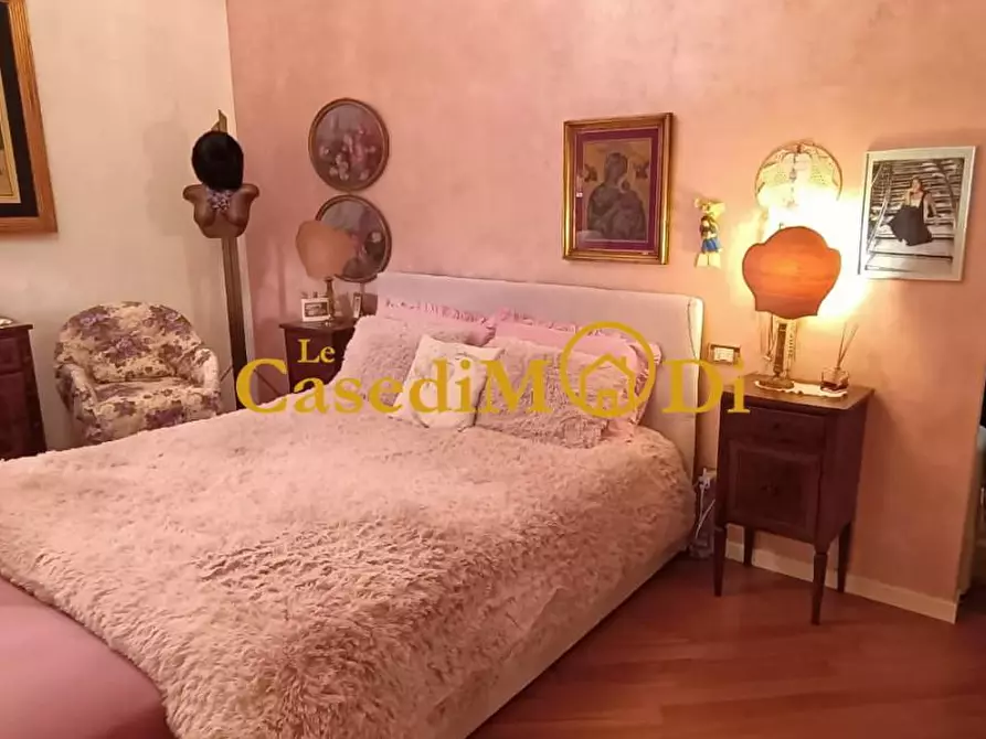 Immagine 32 di Appartamento in vendita  a Livorno