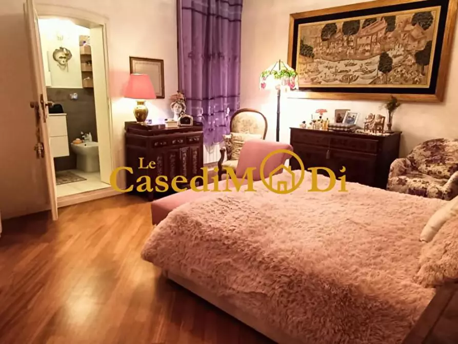 Immagine 46 di Appartamento in vendita  a Livorno